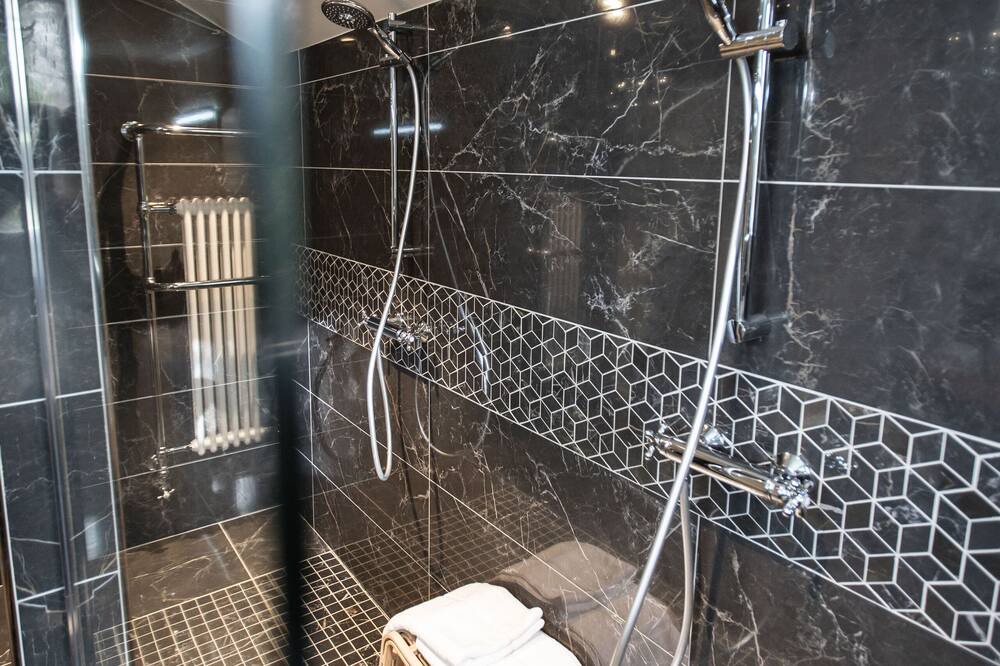 Photo of Bathroom in Vielle-Aure