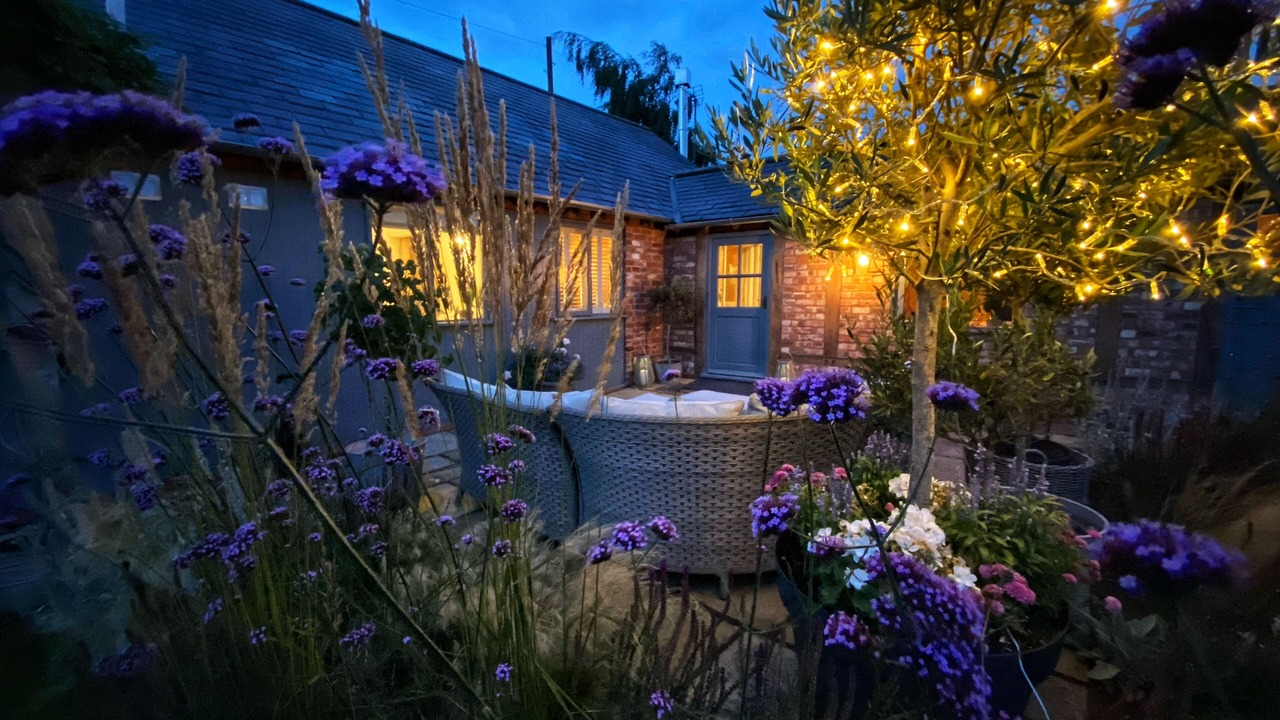 Photo of Outdoor in Quedgeley