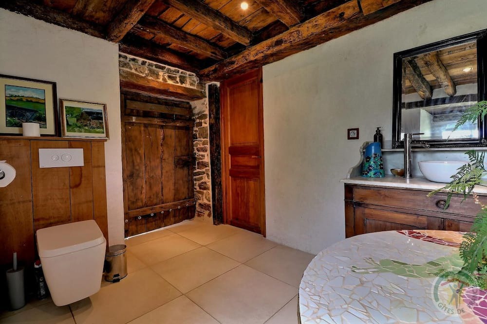 Photo of Bedroom in Coesmes