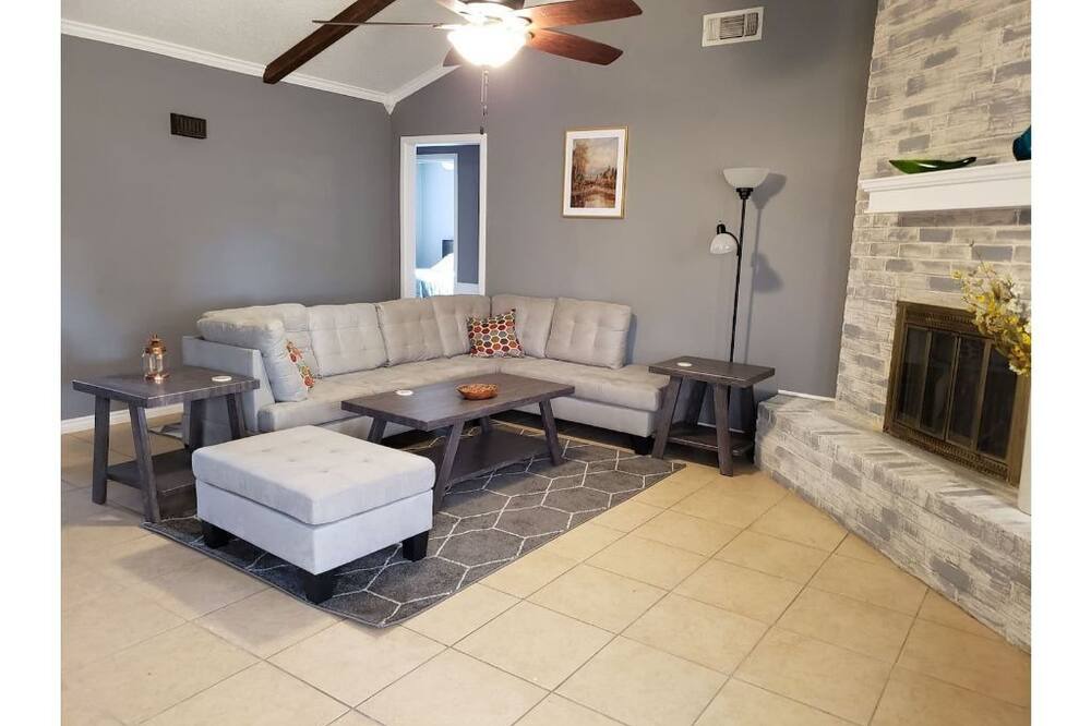 Photo of Livingroom in Odessa