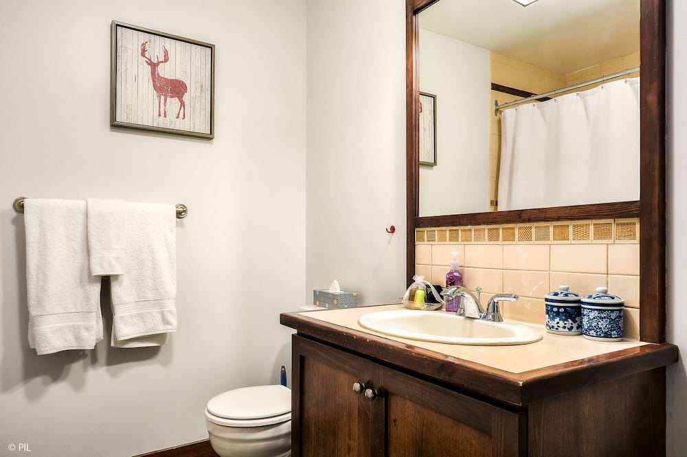 Photo of Bathroom in Tremblant-Les-Eaux
