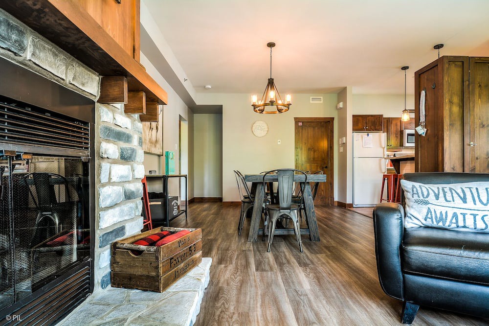 Photo of Livingroom in Tremblant-Les-Eaux