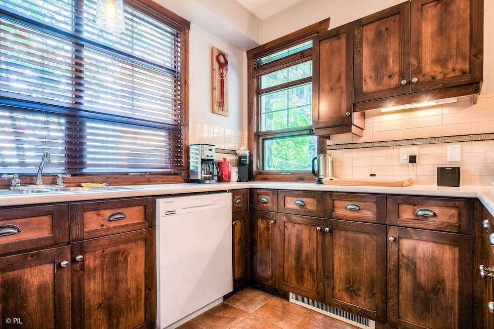Photo of Kitchen in Tremblant-Les-Eaux