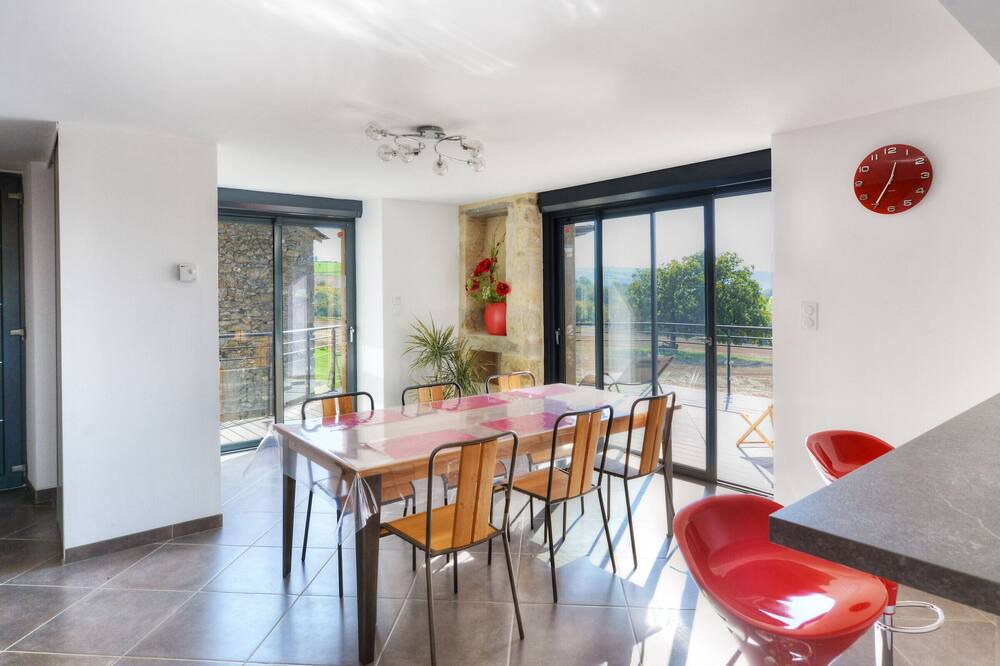 Photo of Kitchen in Previnquieres