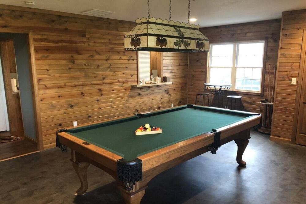 Photo of Others in Sullivan