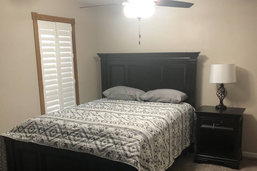 Photo of Others in Sullivan