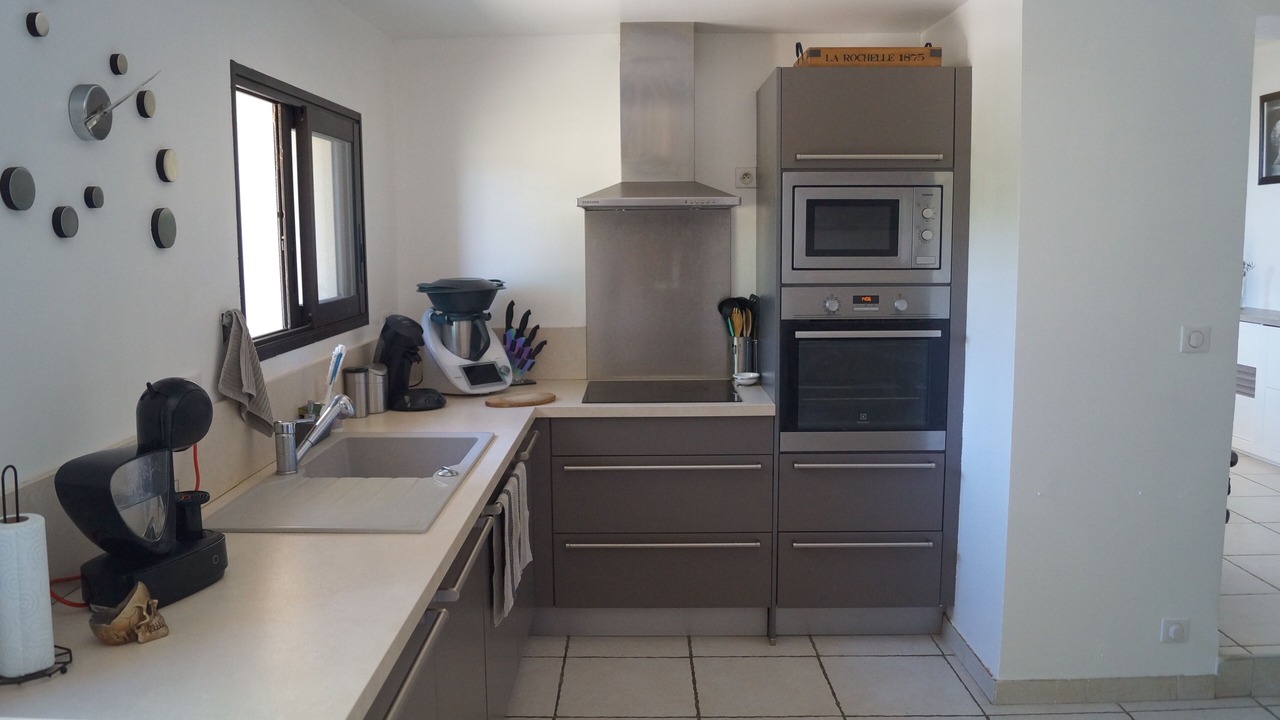 Photo of Kitchen in Entraigues-sur-la-Sorgue