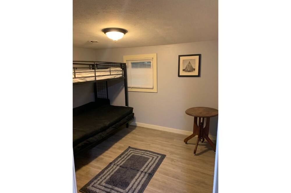 Photo of Bedroom in Tidioute