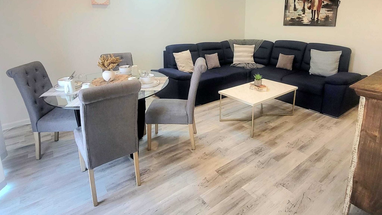 Photo of Livingroom in McGinley Square