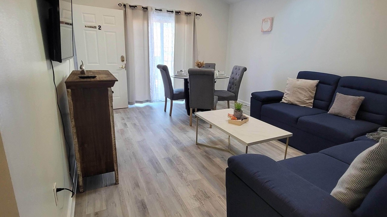 Photo of Livingroom in McGinley Square