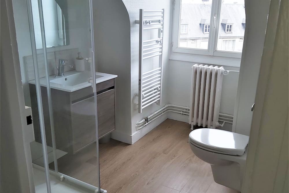 Photo of Bathroom in Coutances