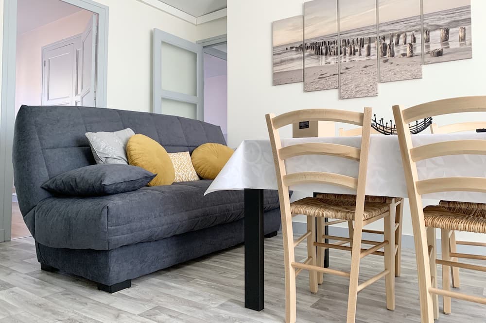 Photo of Livingroom in Saint-Martin-d'Heres