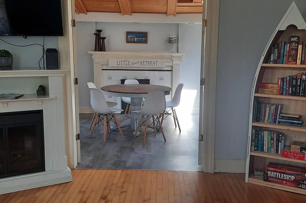 Photo of Livingroom in Port Stanley