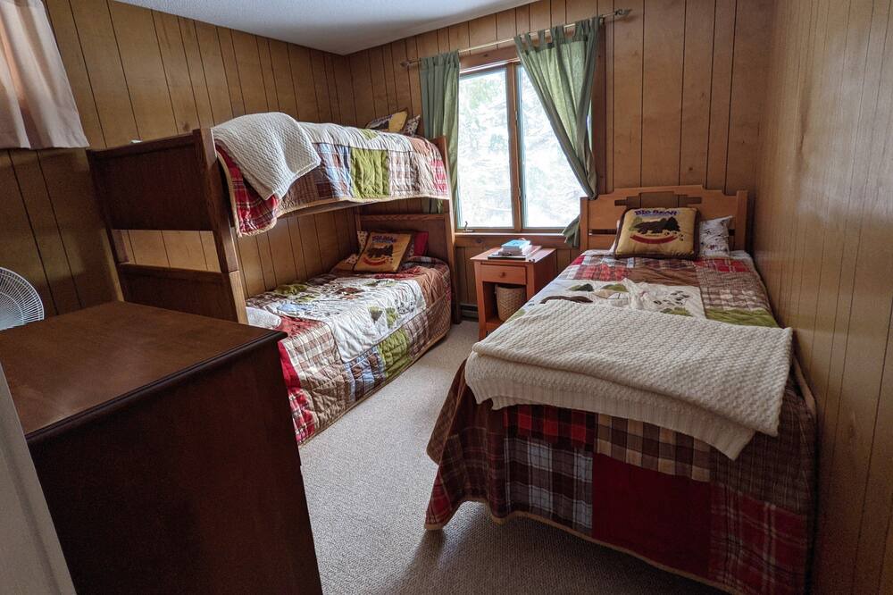 Photo of Bedroom in Bromley Mountain