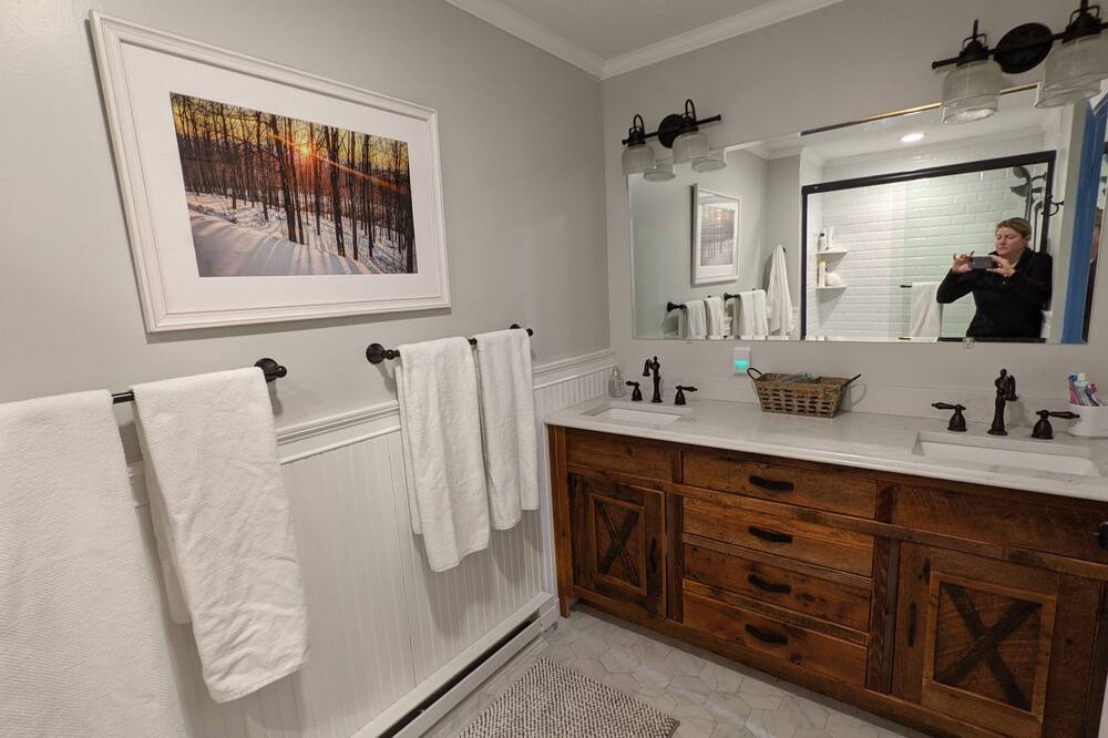 Photo of Bathroom in Bromley Mountain