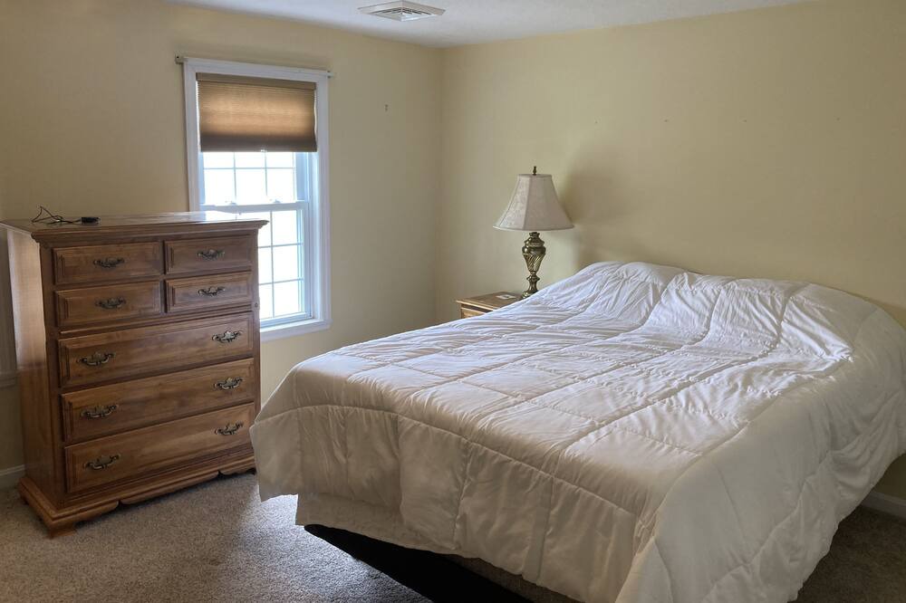 Photo of Bedroom in Jacobs Creek