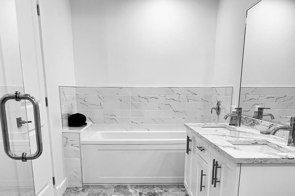 Photo of Bathroom in North Bay