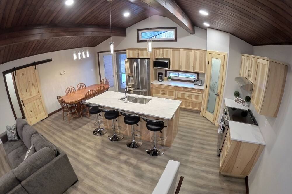 Photo of Livingroom in Onanole