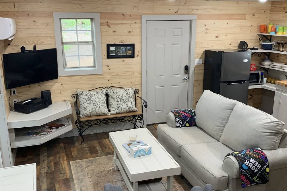Photo of Livingroom in Mountainburg