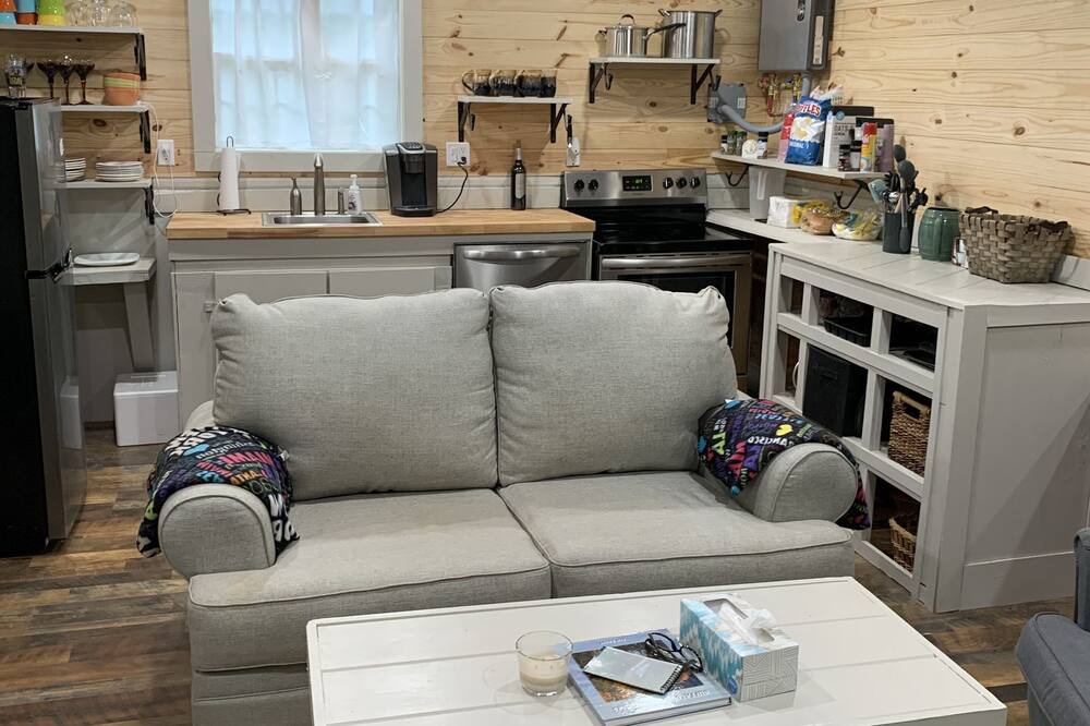 Photo of Livingroom in Mountainburg