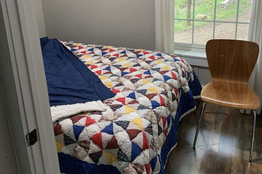 Photo of Bedroom in Mountainburg