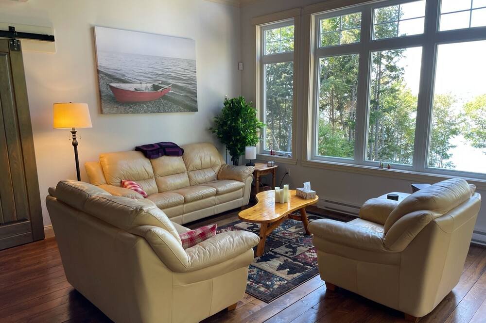 Photo of Livingroom in Sheffield