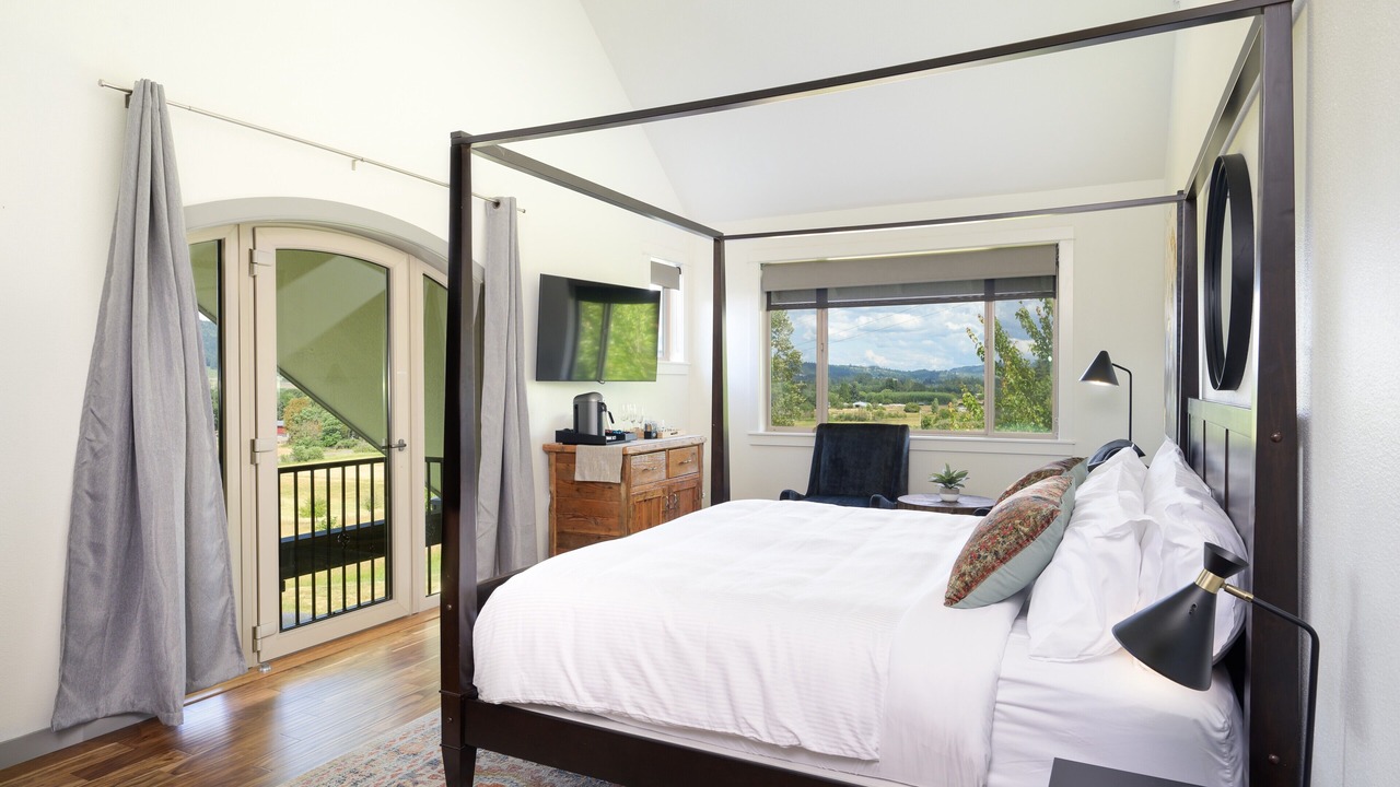 Photo of Bedroom in Newberg