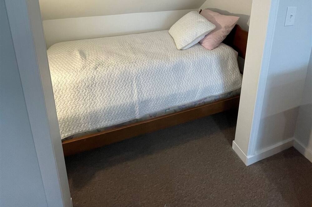 Photo of Others in Standish