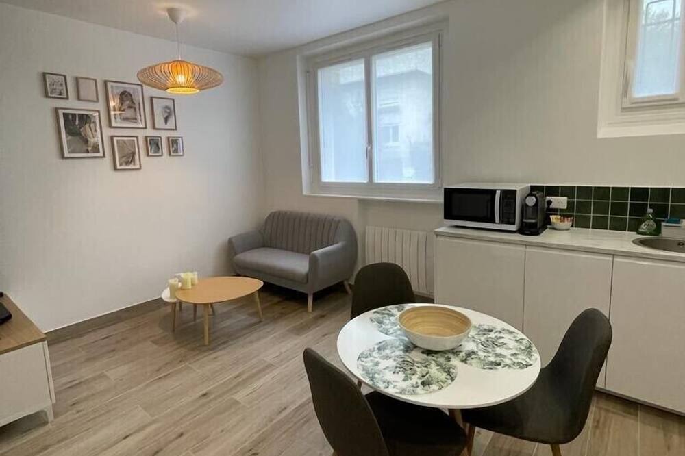 Photo of Livingroom in Le Plessis-Robinson