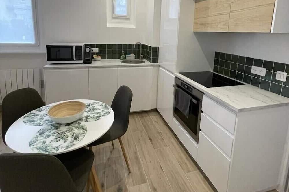 Photo of Kitchen in Le Plessis-Robinson