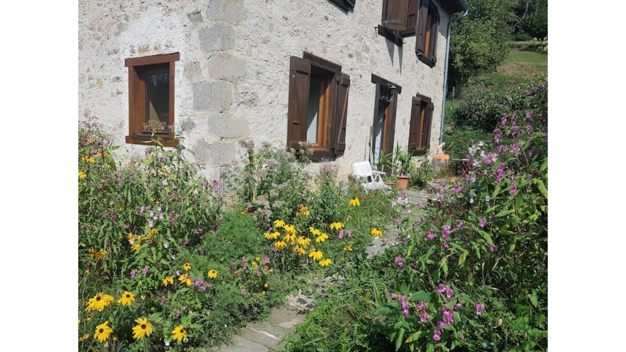 Photo of Outdoor in Aleu