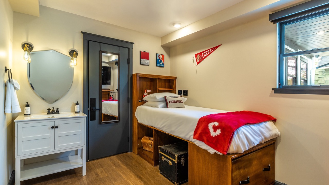 Photo of Bedroom in Ithaca