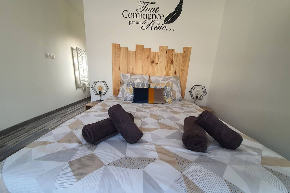 Photo of Bedroom in Meusnes