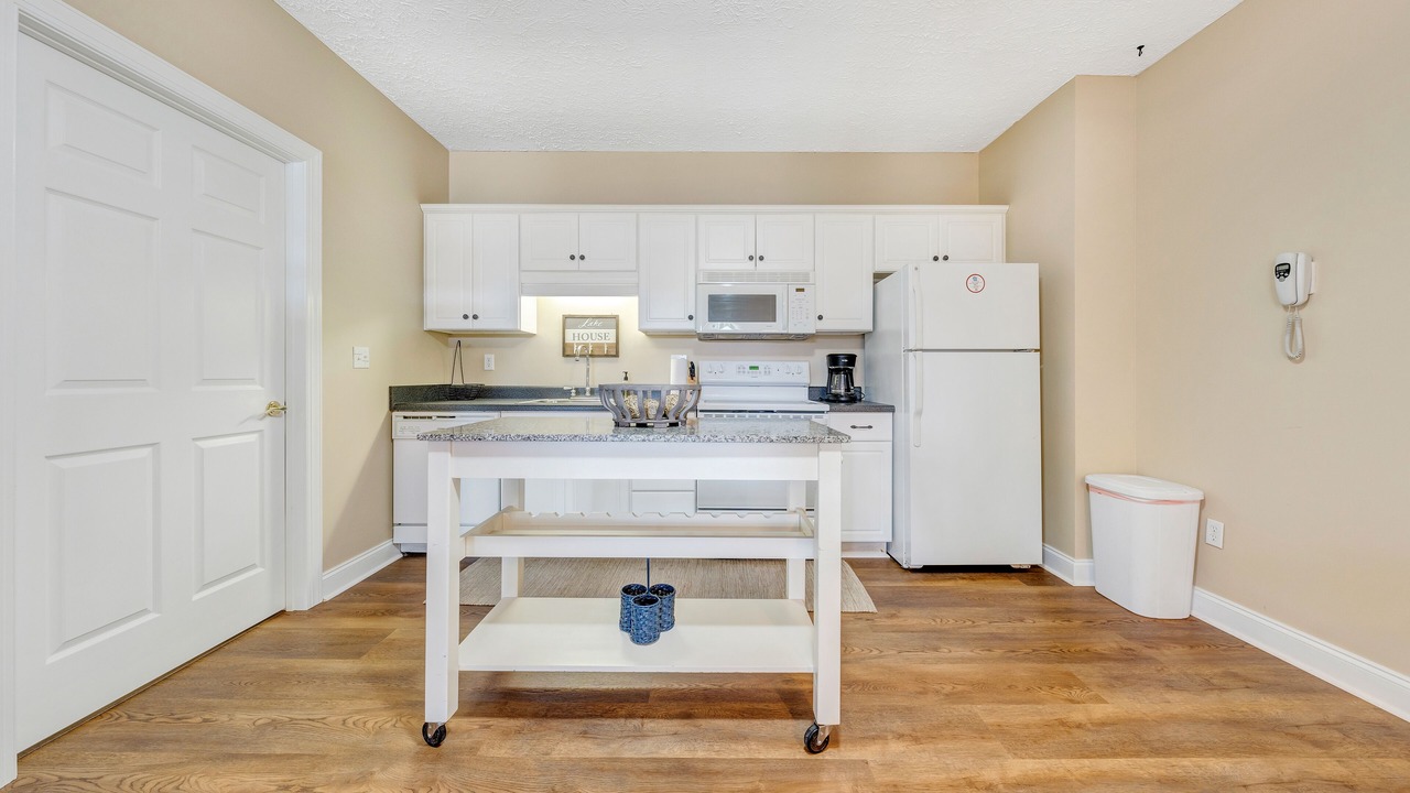 Photo of Kitchen in Westlake Corner