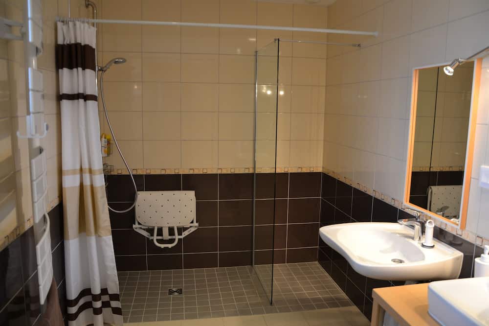 Photo of Bathroom in Reclesne