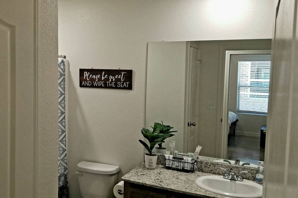 Photo of Bathroom in Killeen