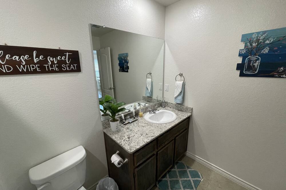 Photo of Bathroom in Killeen