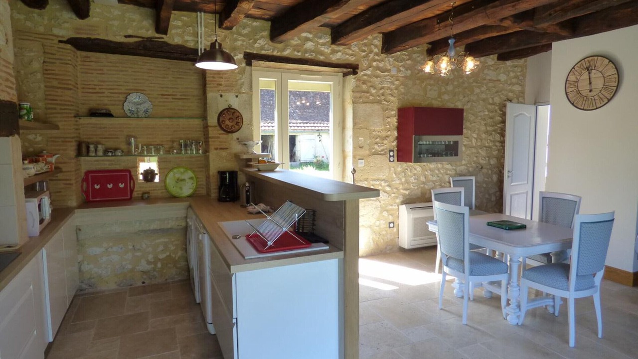 Photo of Kitchen in Saint-Pierre-de-Chignac