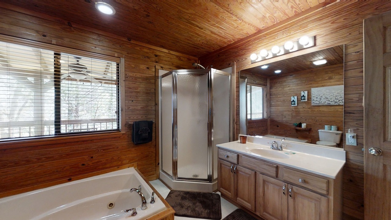 Photo of Bathroom in Wears Valley