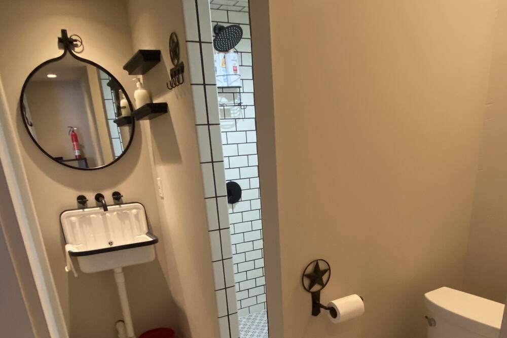 Photo of Bathroom in Argyle