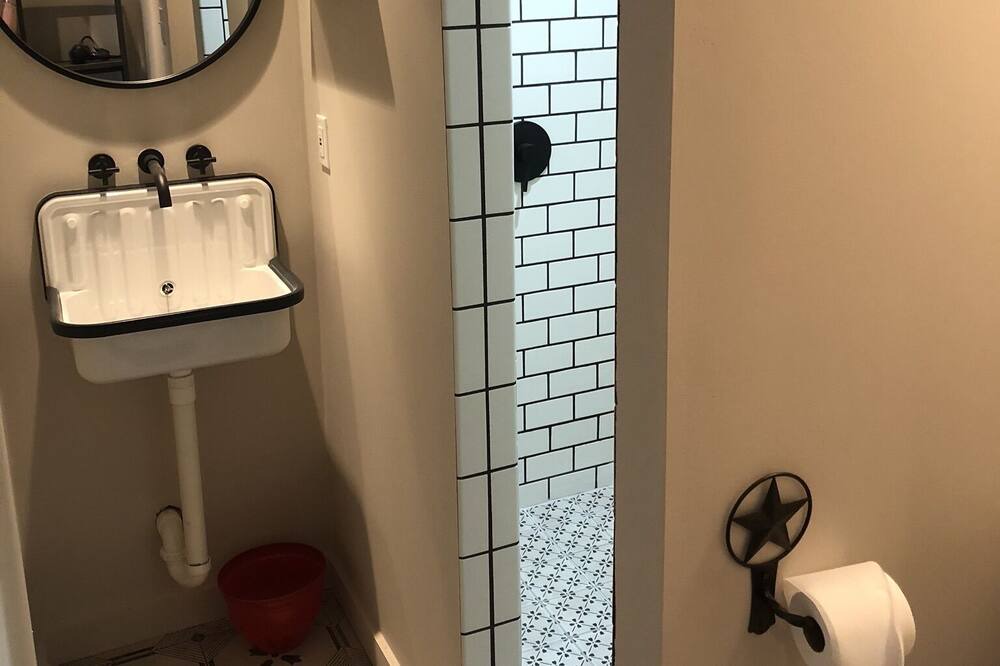 Photo of Bathroom in Argyle