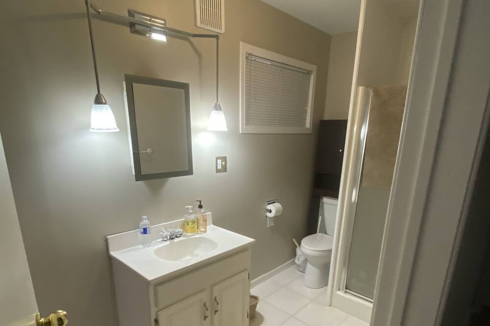 Photo of Bathroom in Highlands East