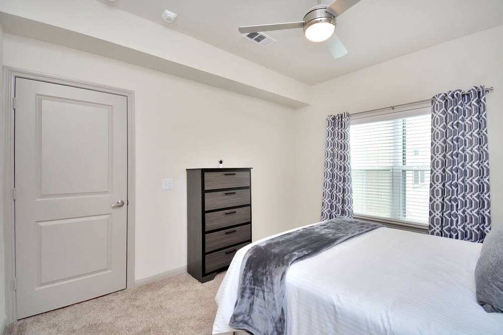 Photo of Bedroom in Pleasant Valley