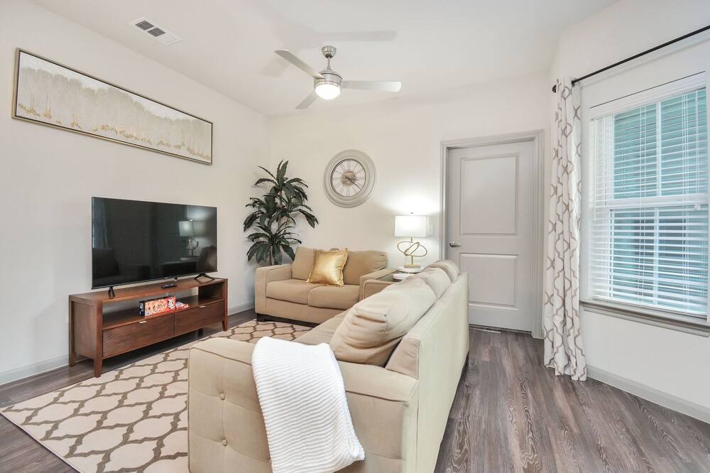 Photo of Bedroom in Pleasant Valley