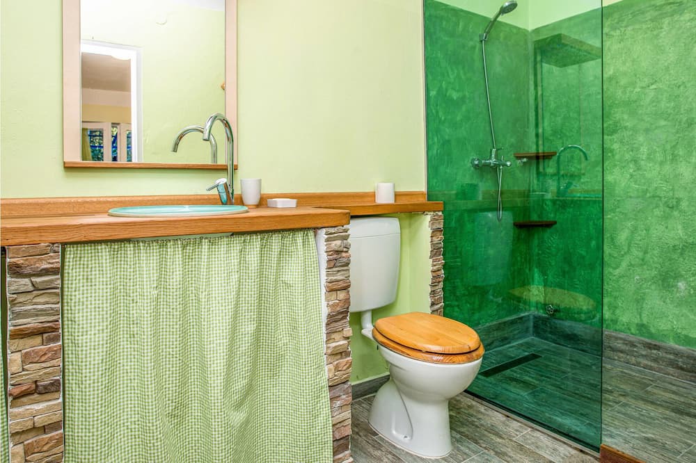 Photo of Bathroom in Porozina