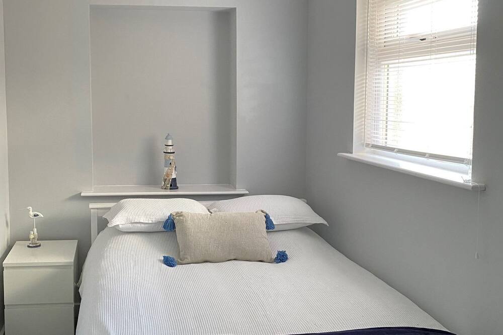 Photo of Bedroom in Westbrook