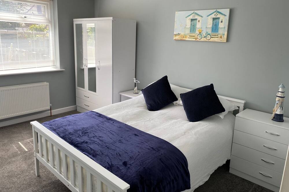 Photo of Bedroom in Westbrook