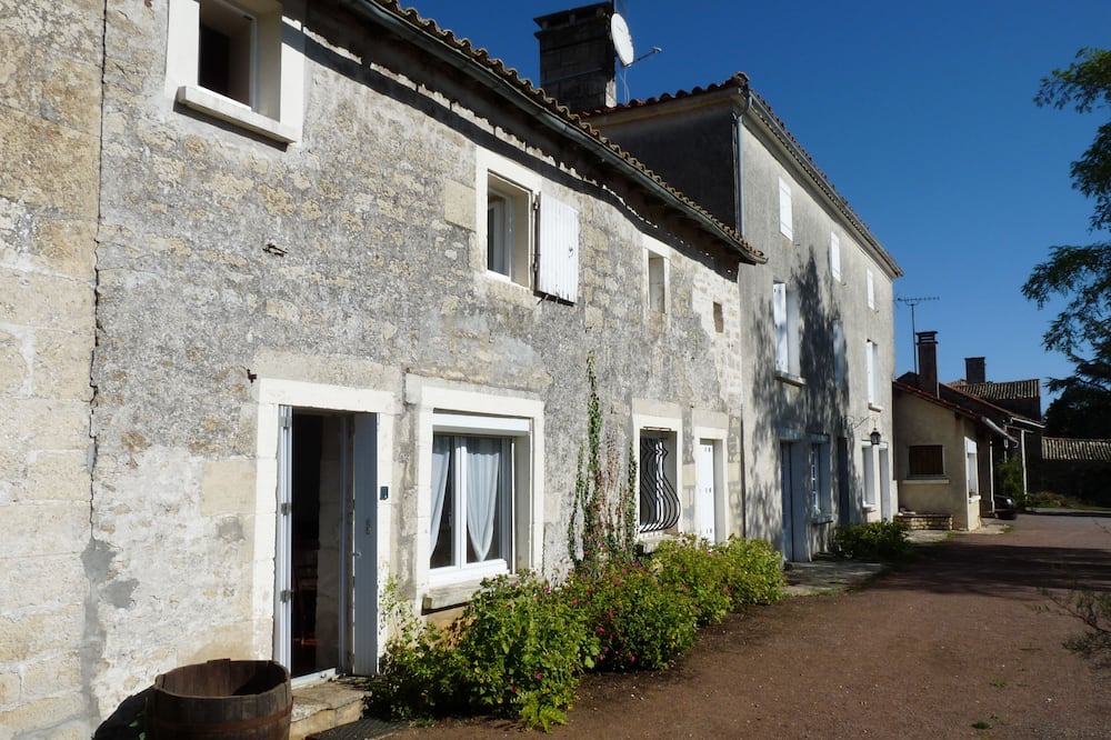 Photo of Outdoor in La Creche