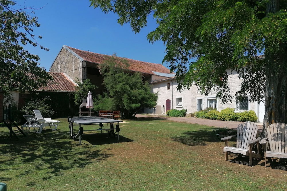 Photo of Outdoor in La Creche