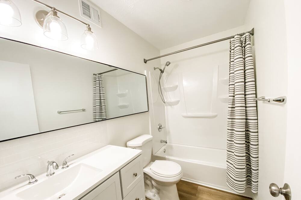 Photo of Bathroom in Lyndon